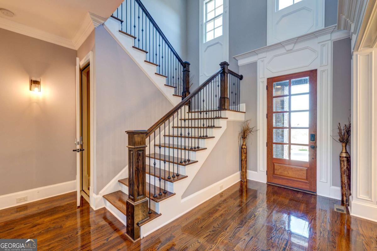 1049 Highland Village Trail