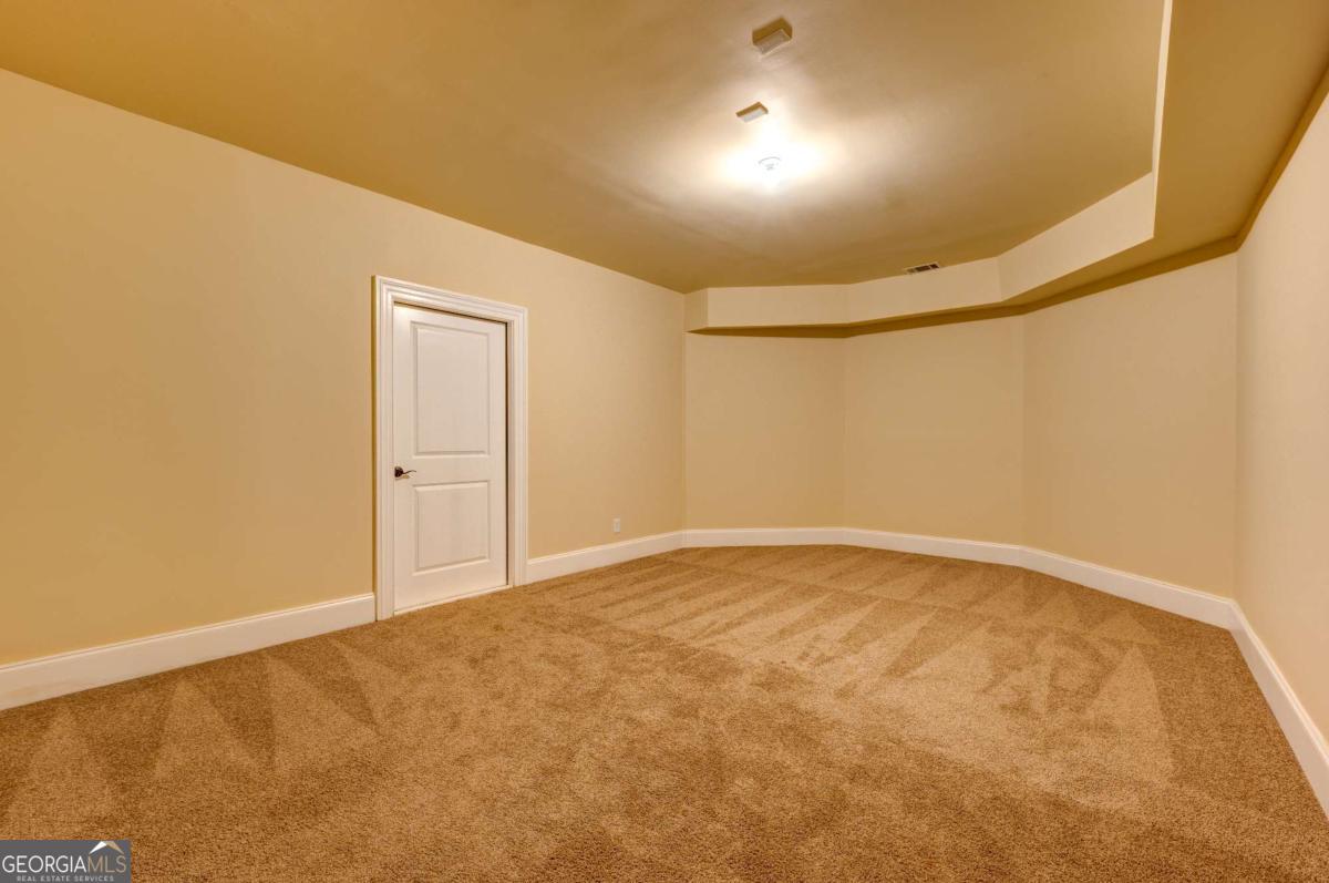 1049 Highland Village Trail