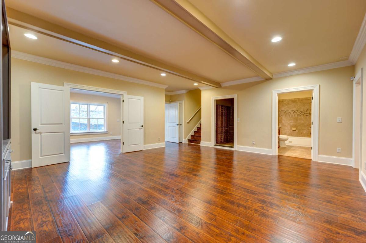 1049 Highland Village Trail