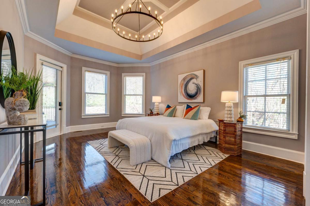 1049 Highland Village Trail