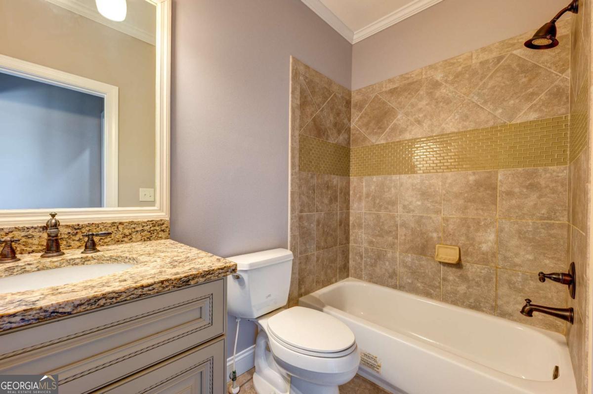 1049 Highland Village Trail