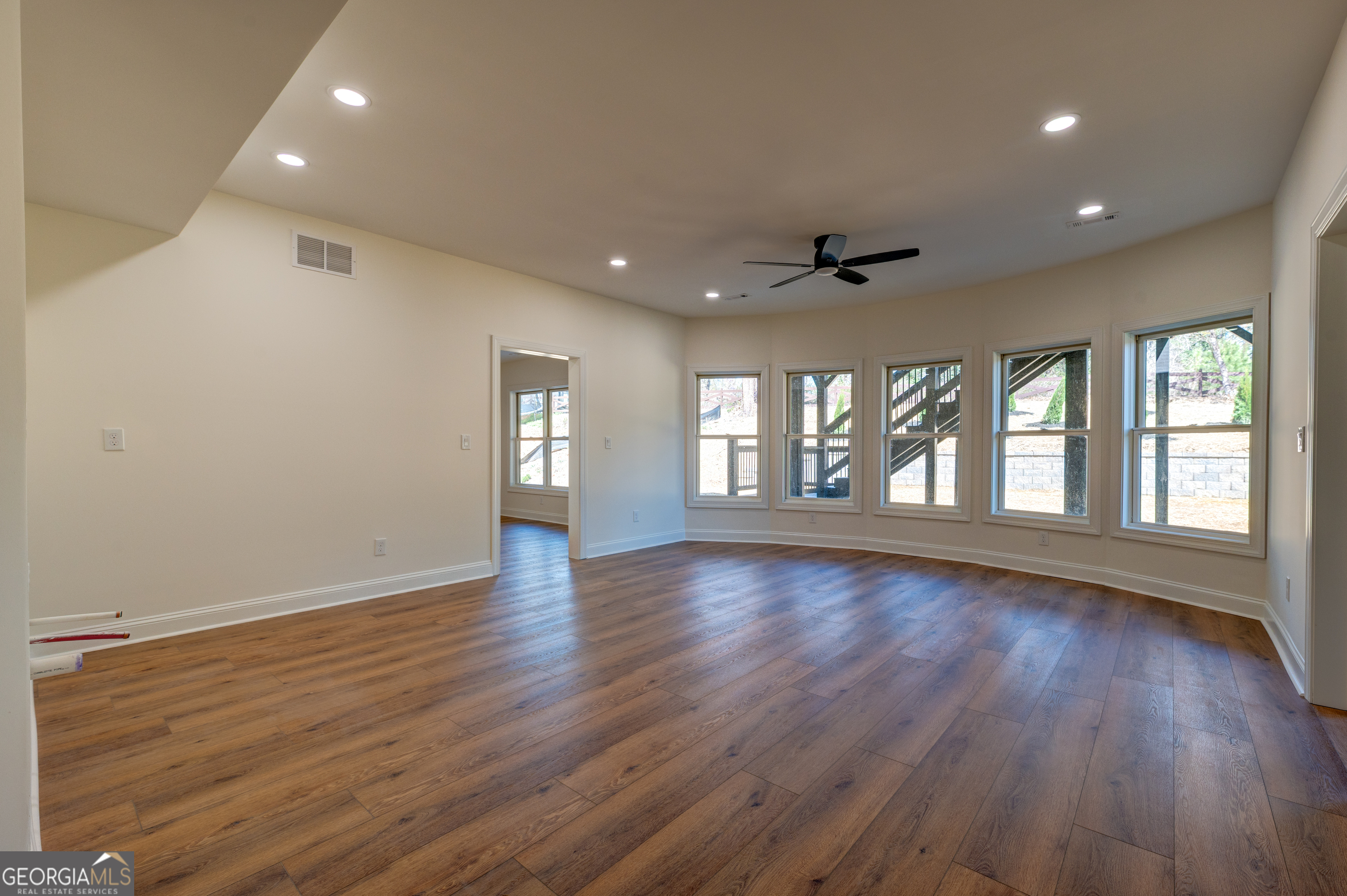 1022 Highland Village Trail