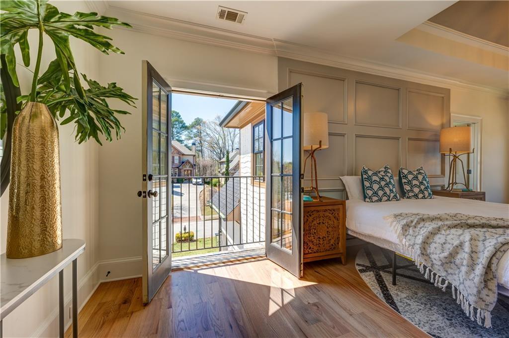 1022 Highland Village Trail