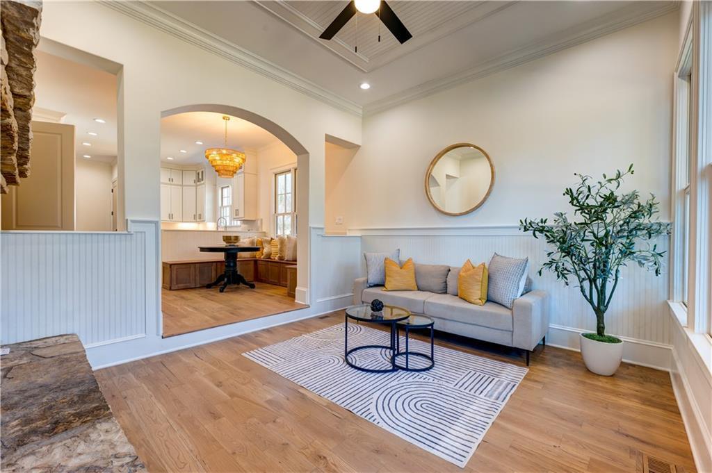 1022 Highland Village Trail