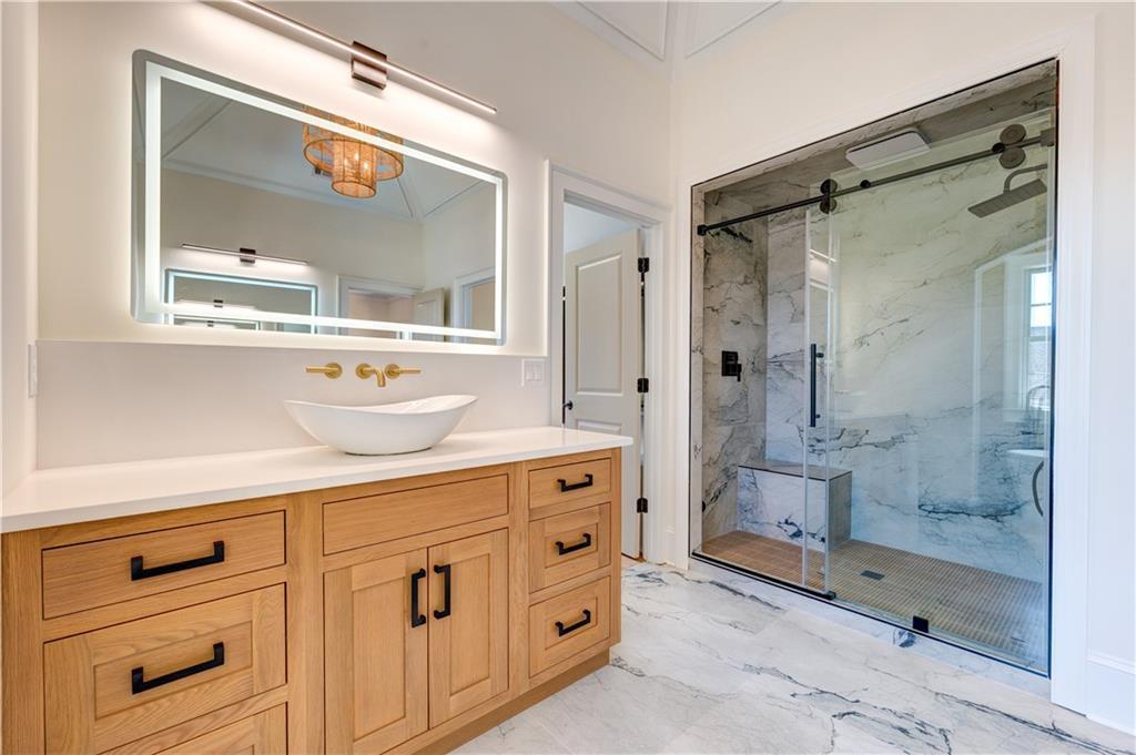 1022 Highland Village Trail