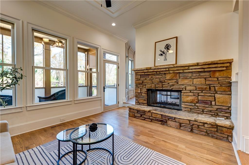 1022 Highland Village Trail