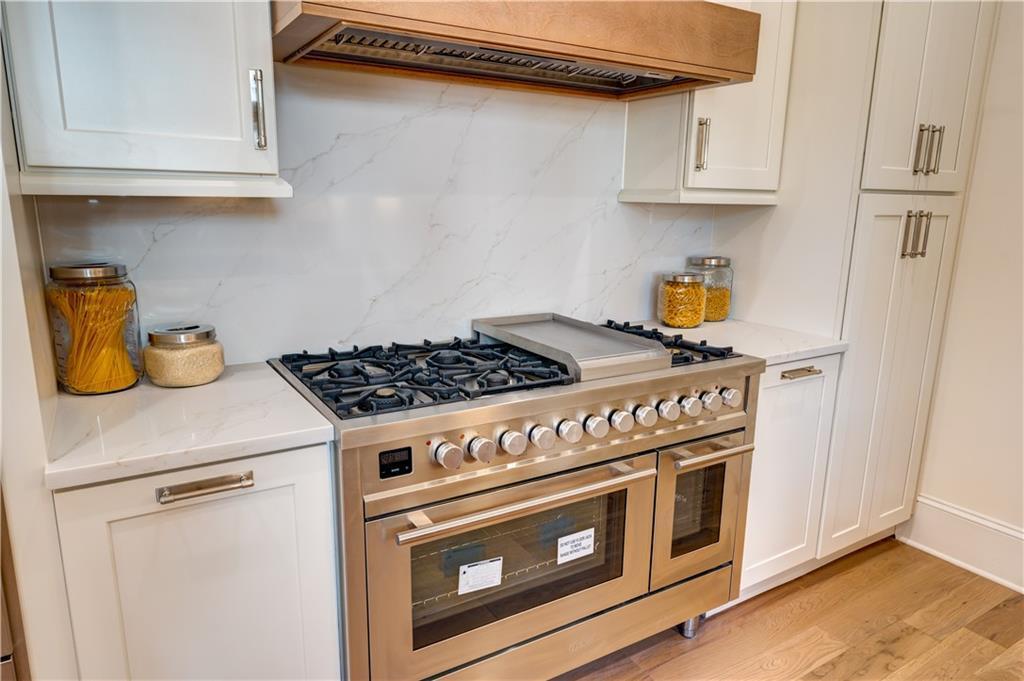 1022 Highland Village Trail