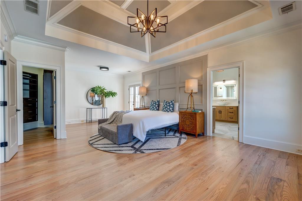 1022 Highland Village Trail