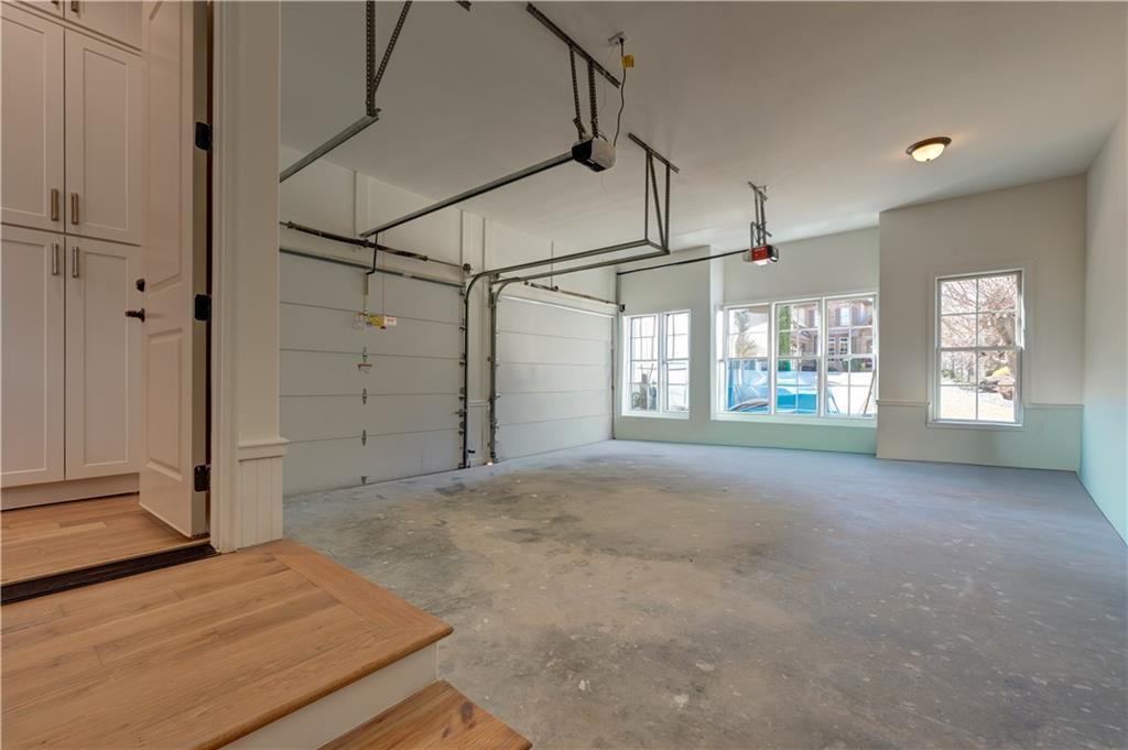 1022 Highland Village Trail