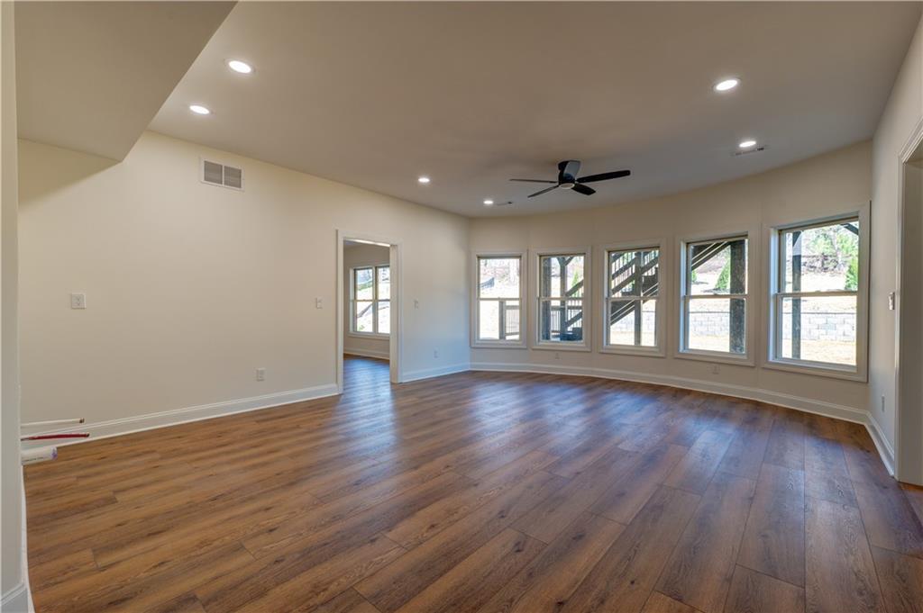 1022 Highland Village Trail