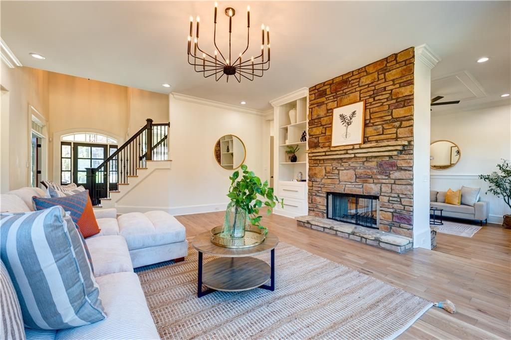 1022 Highland Village Trail