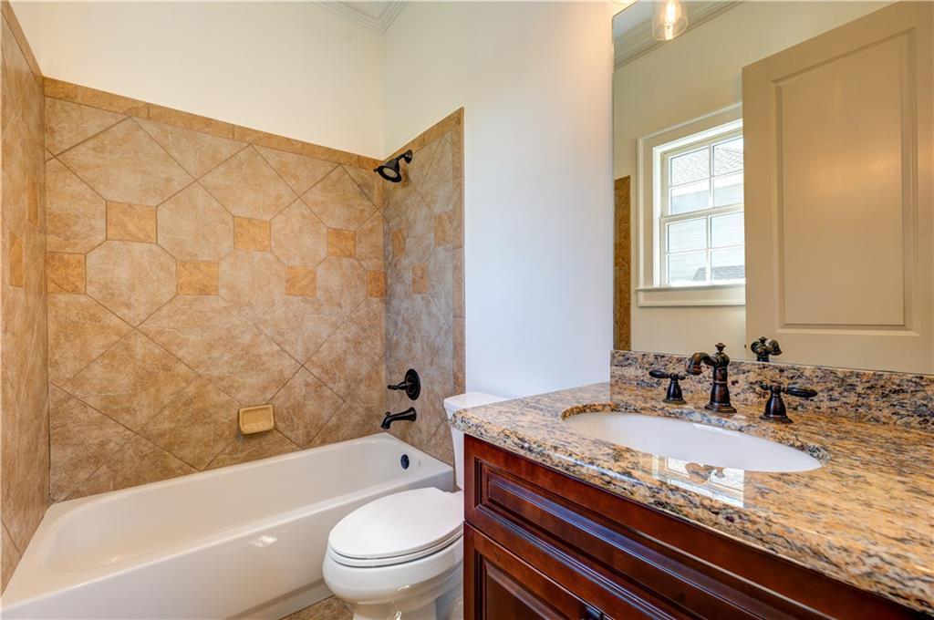 1022 Highland Village Trail