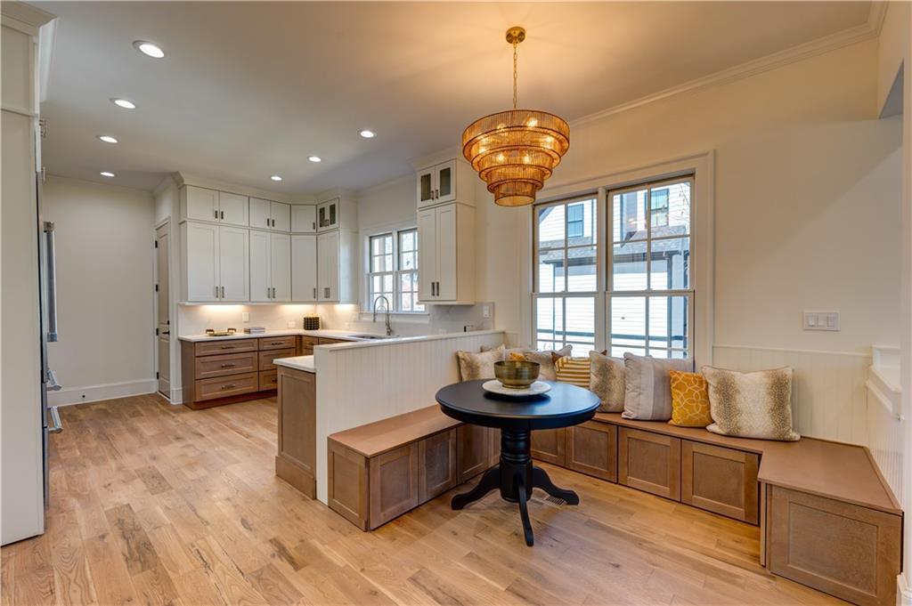 1022 Highland Village Trail