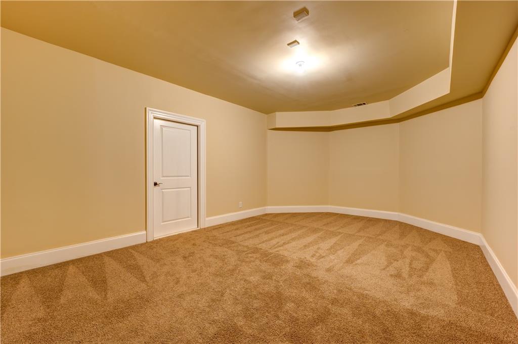 1049 Highland Village Trail