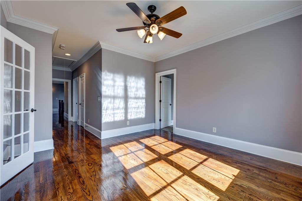 1049 Highland Village Trail