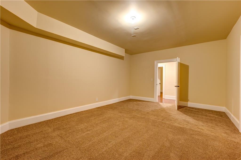 1049 Highland Village Trail