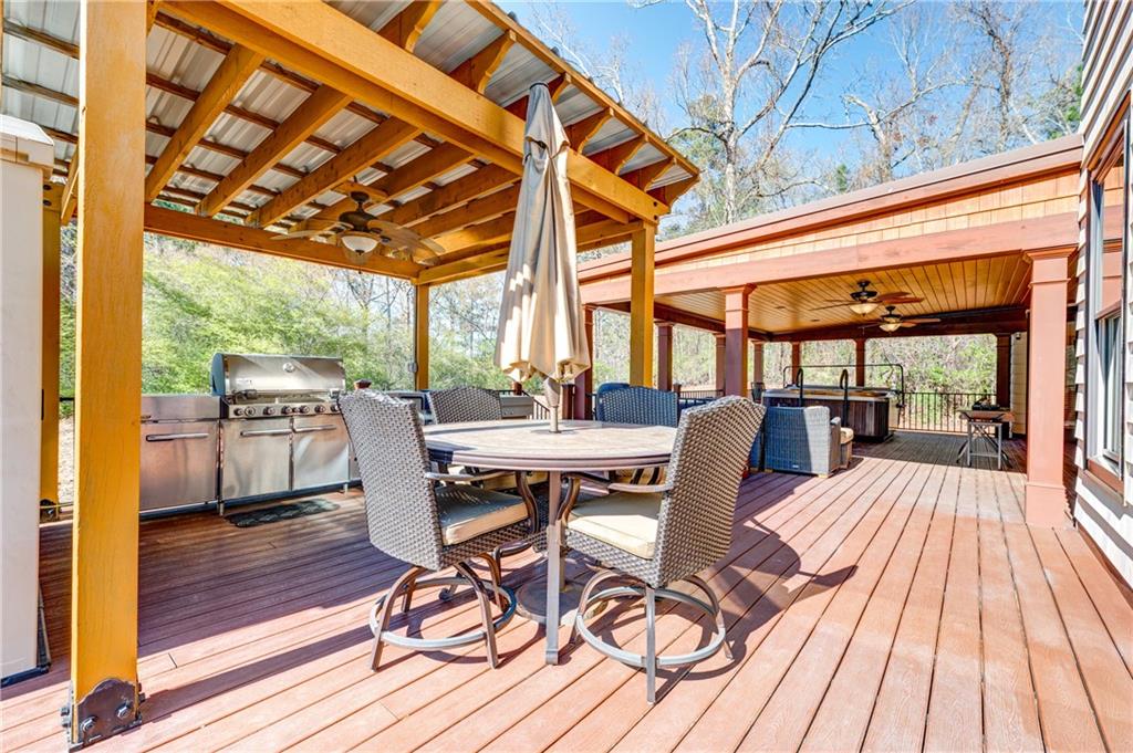 1049 Highland Village Trail