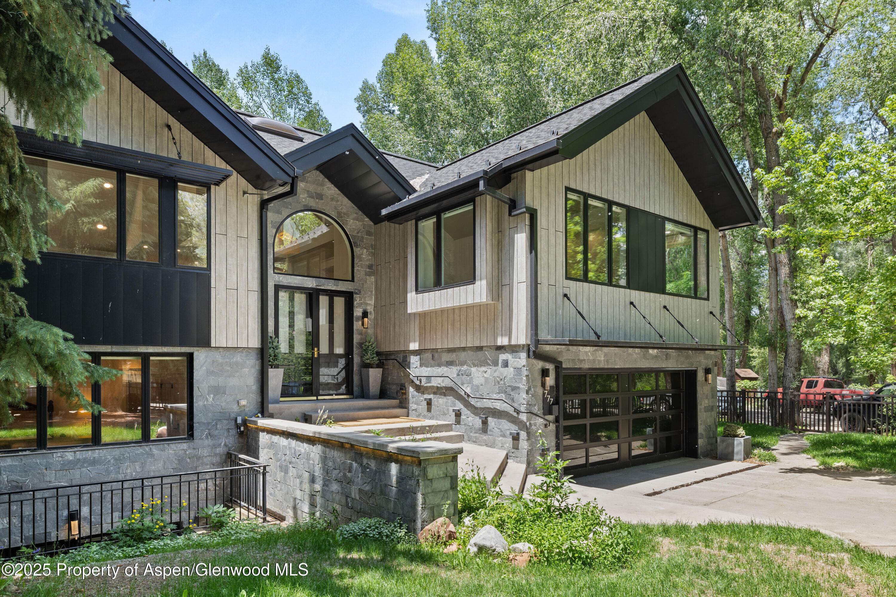 777 Castle Creek Drive