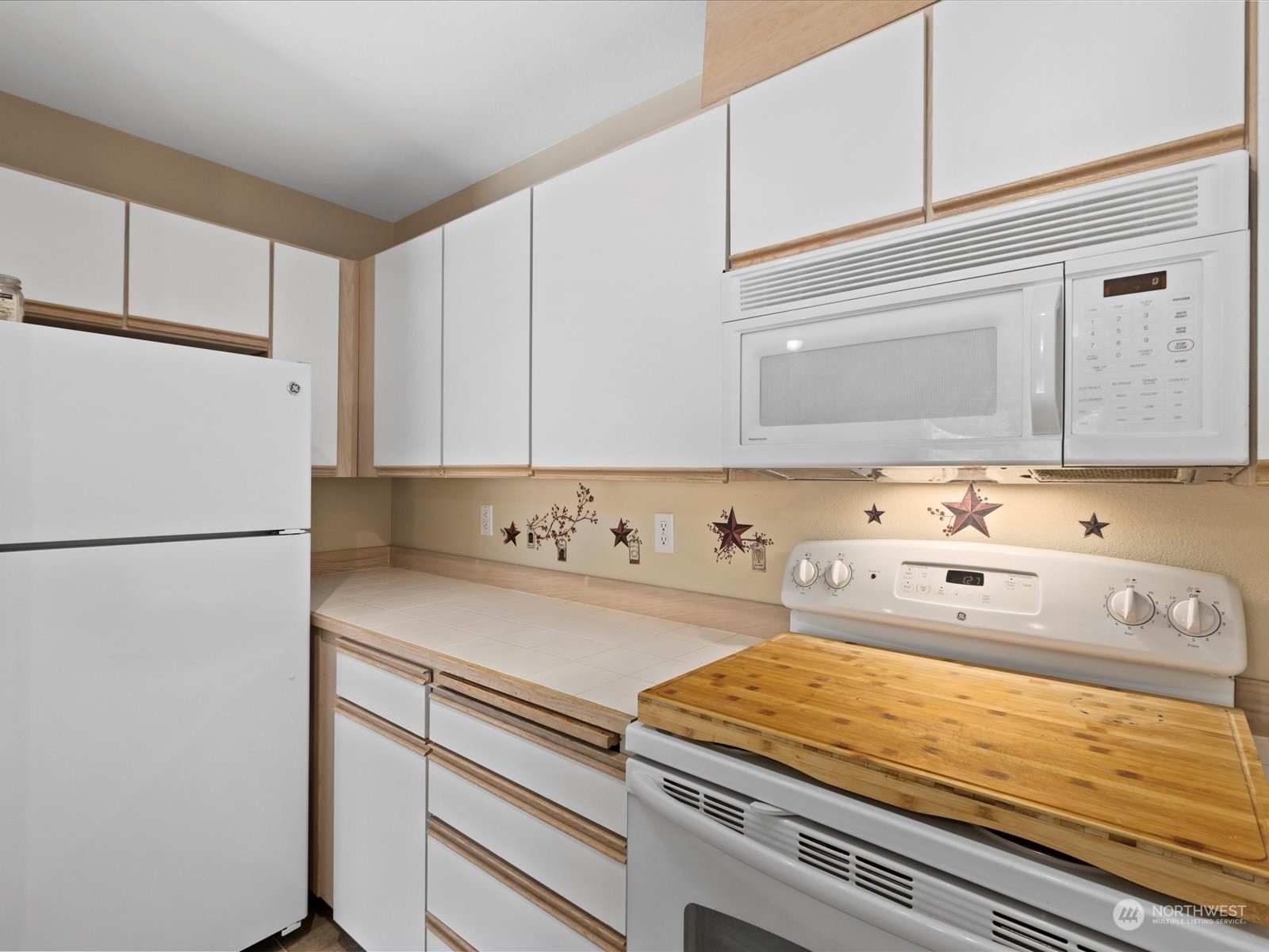 9210 Market Place Unit: J203