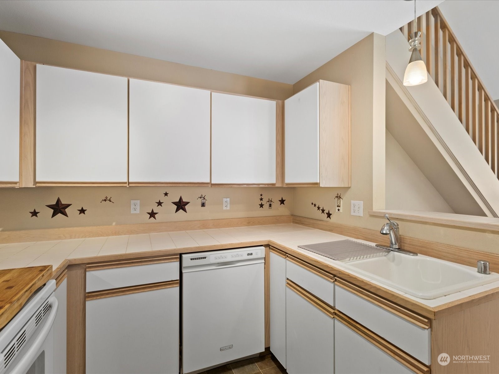 9210 Market Place Unit: J203