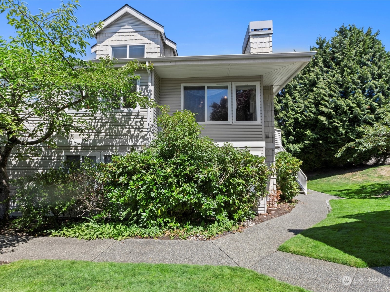 9210 Market Place Unit: J203