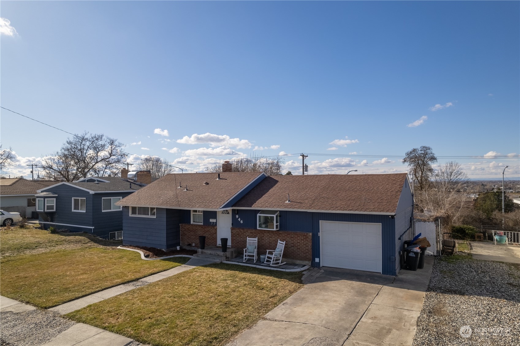 946 S Juniper Drive