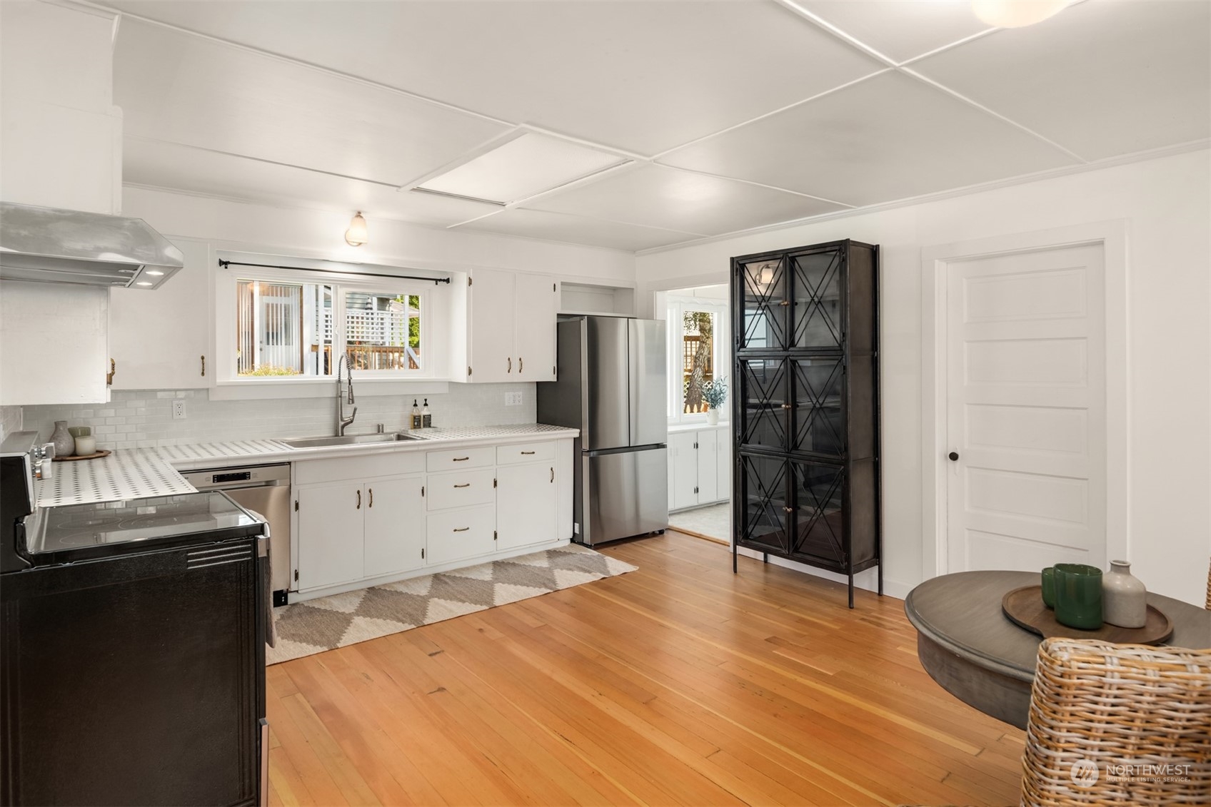 323 AVENUE F