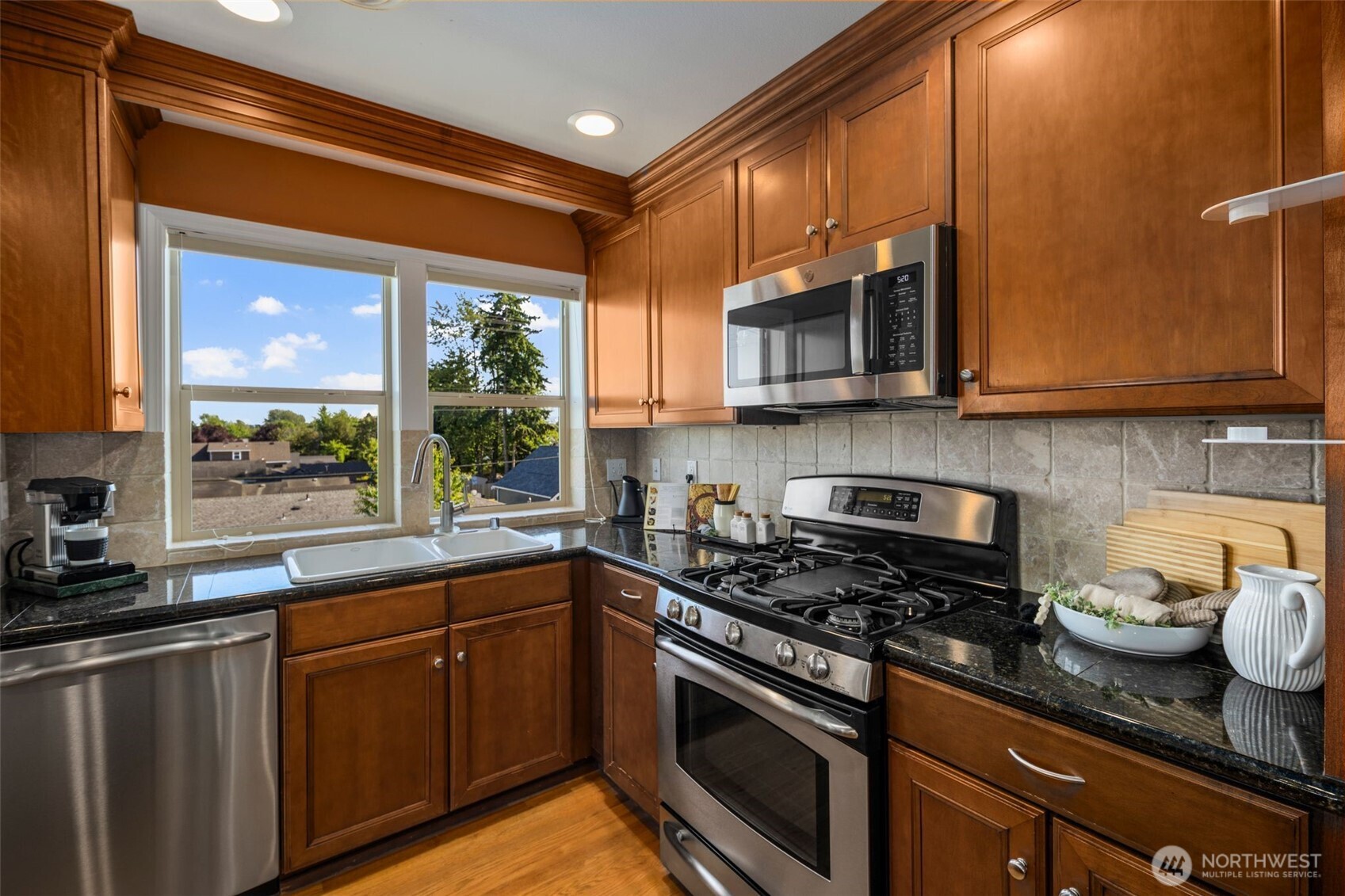 406 Wood Street Unit: 302