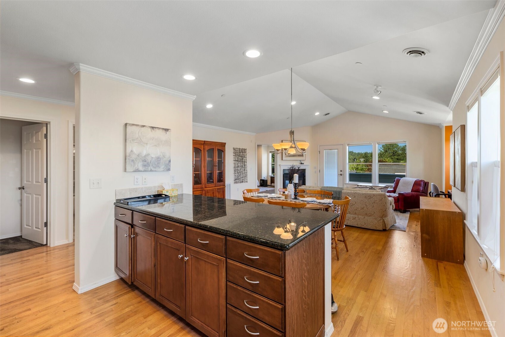 406 Wood Street Unit: 302