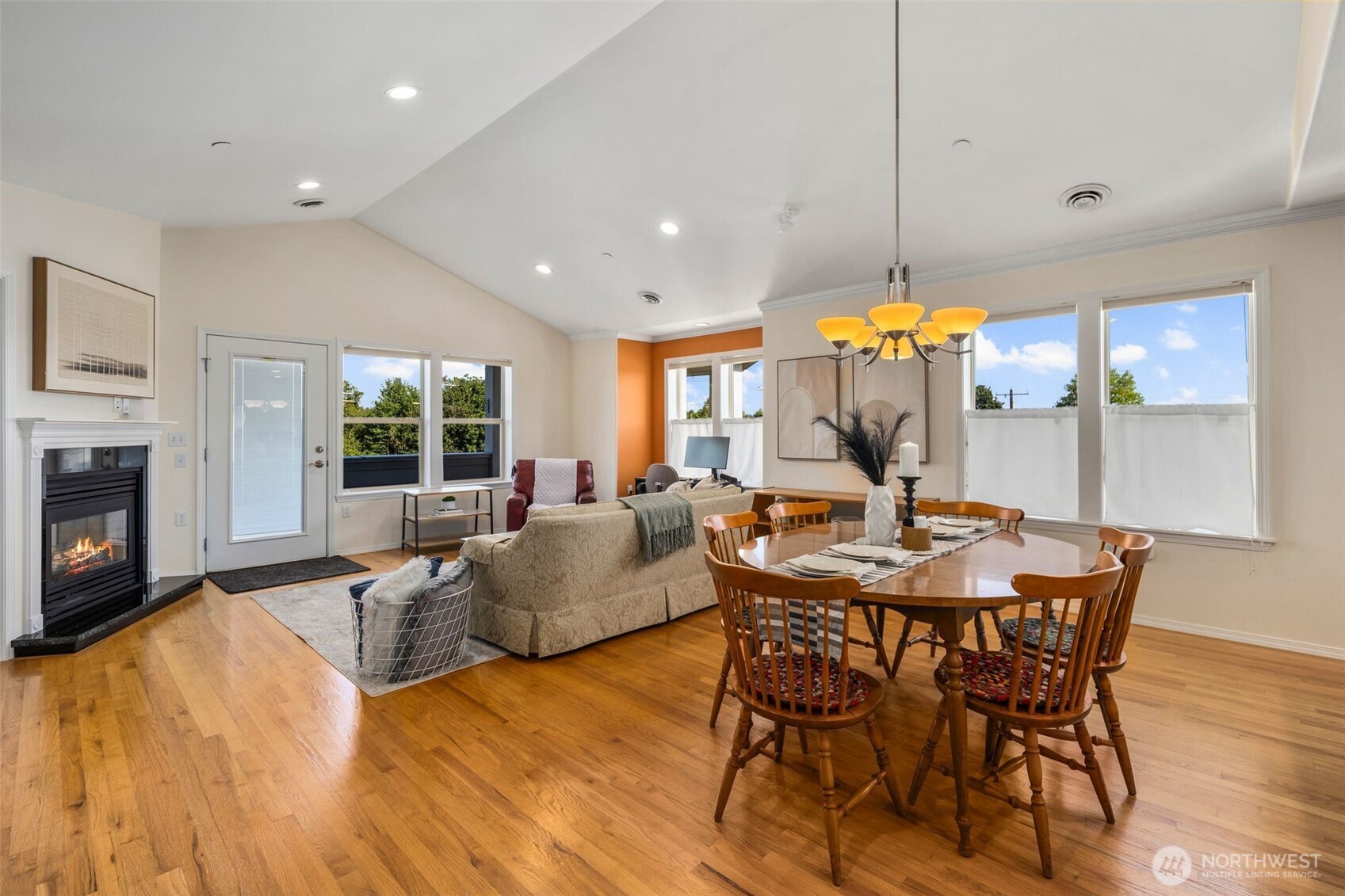 406 Wood Street Unit: 302