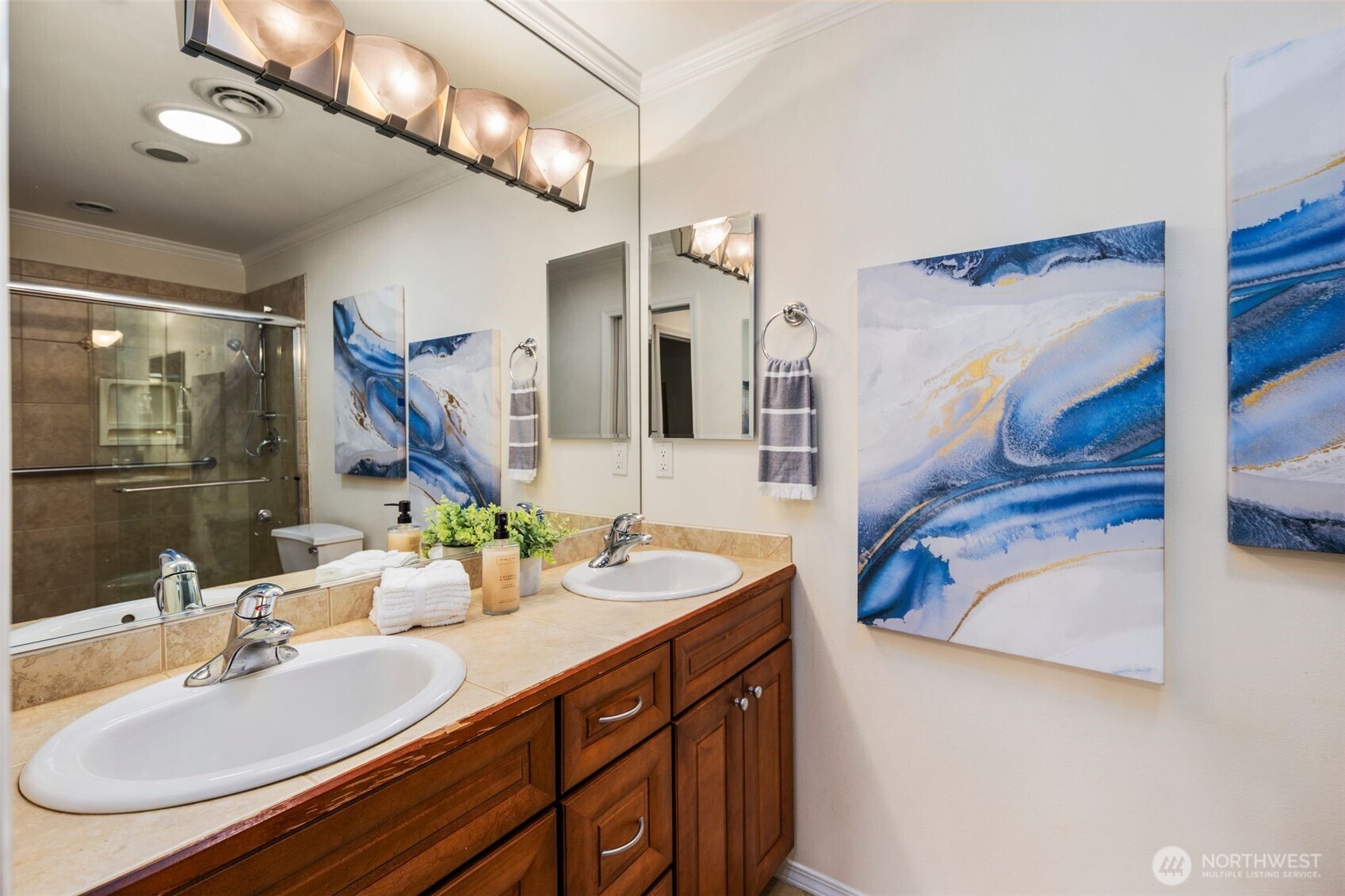 406 Wood Street Unit: 302