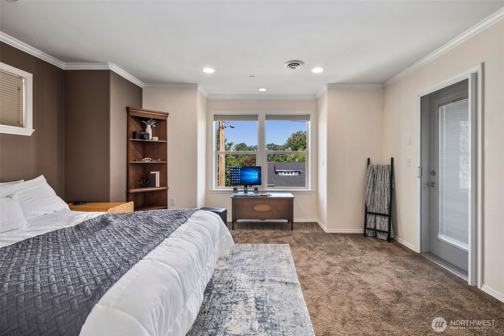 406 Wood Street Unit: 302