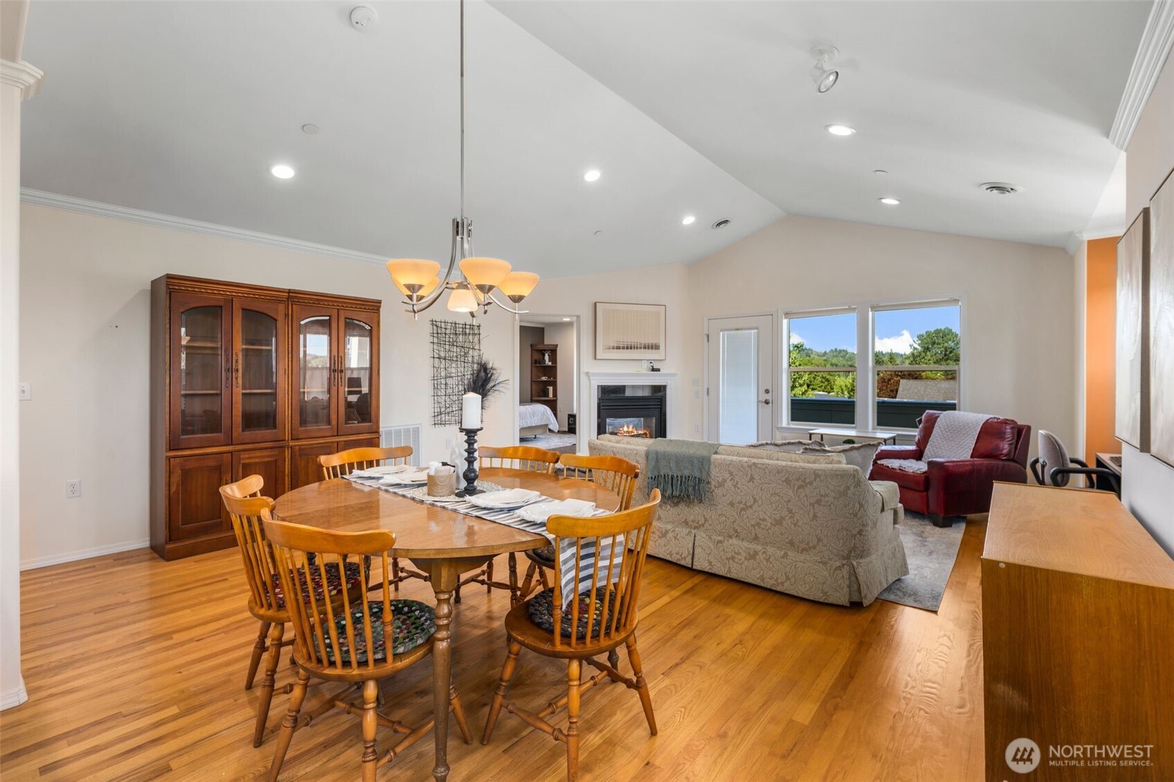 406 Wood Street Unit: 302