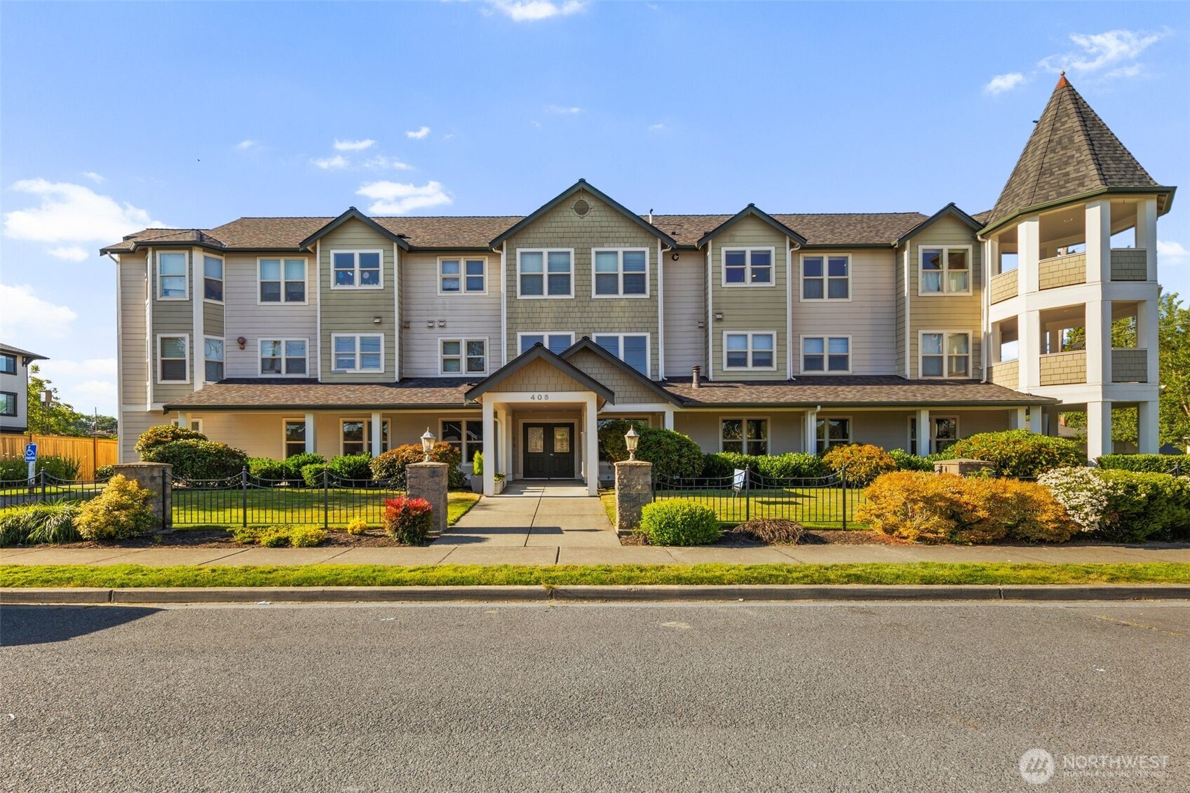 406 Wood Street Unit: 302