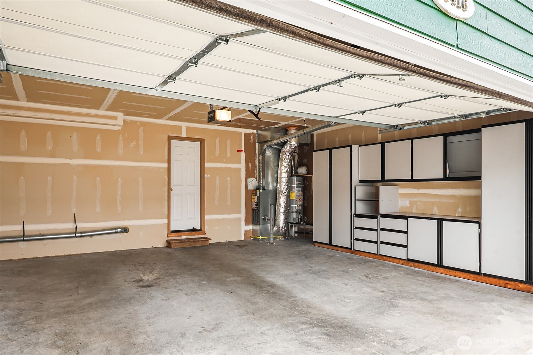 11416 33rd Street NE