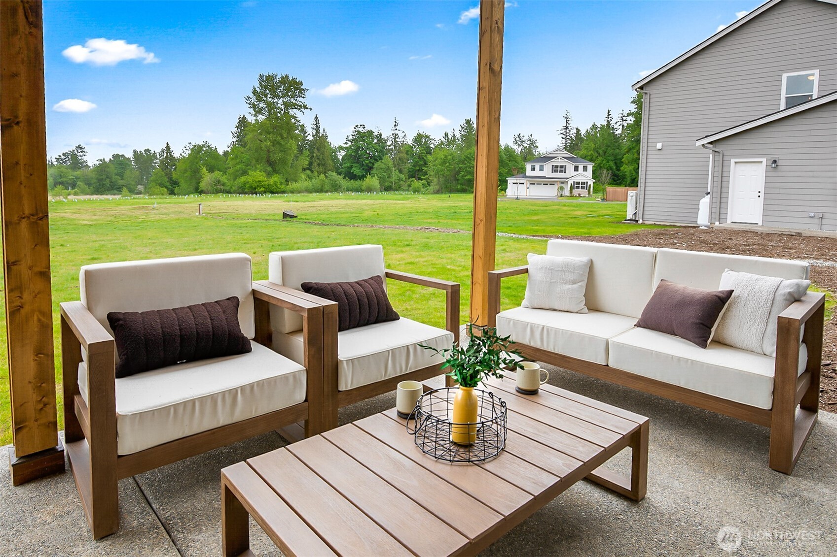 17711 11TH Avenue NE