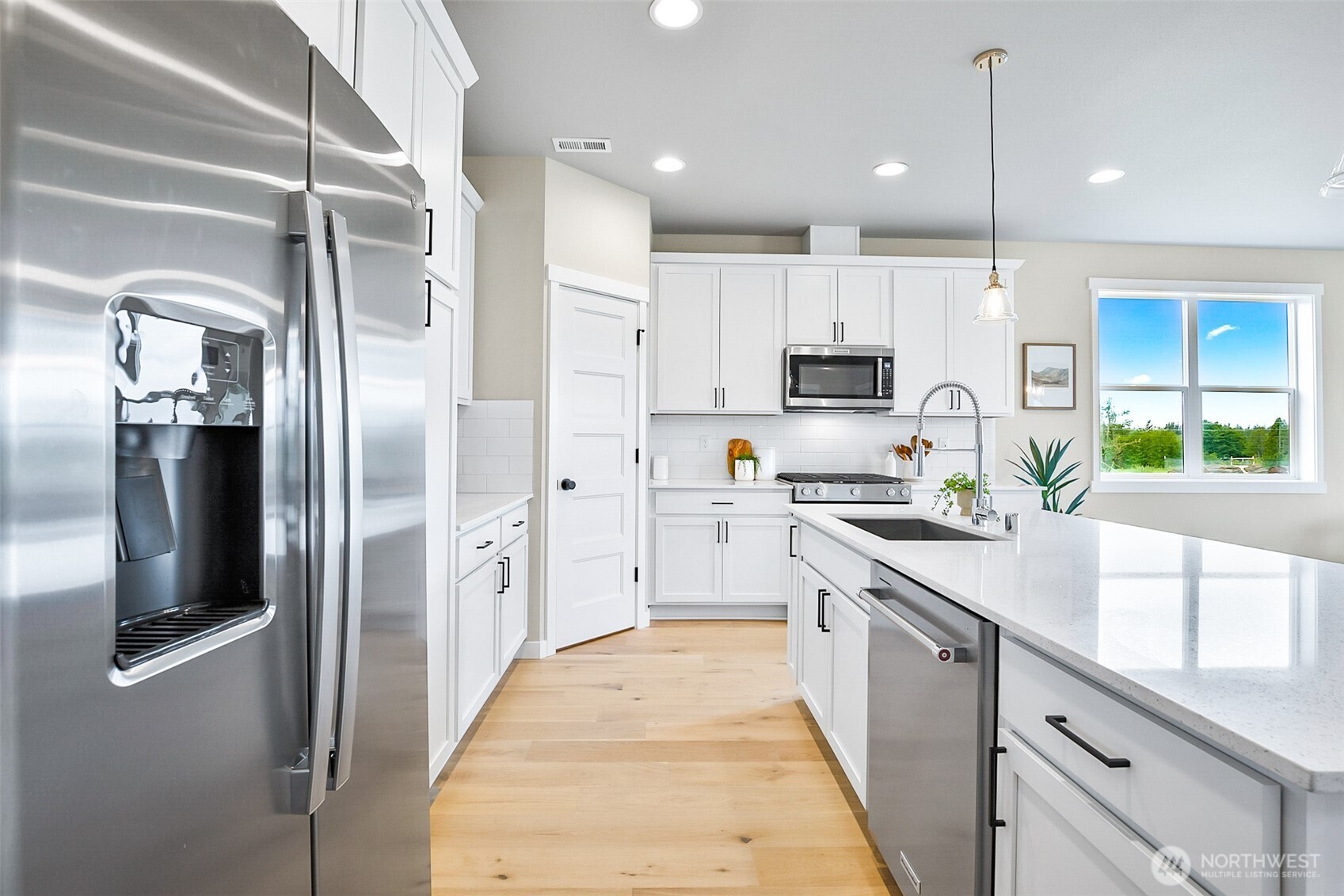 17711 11TH Avenue NE