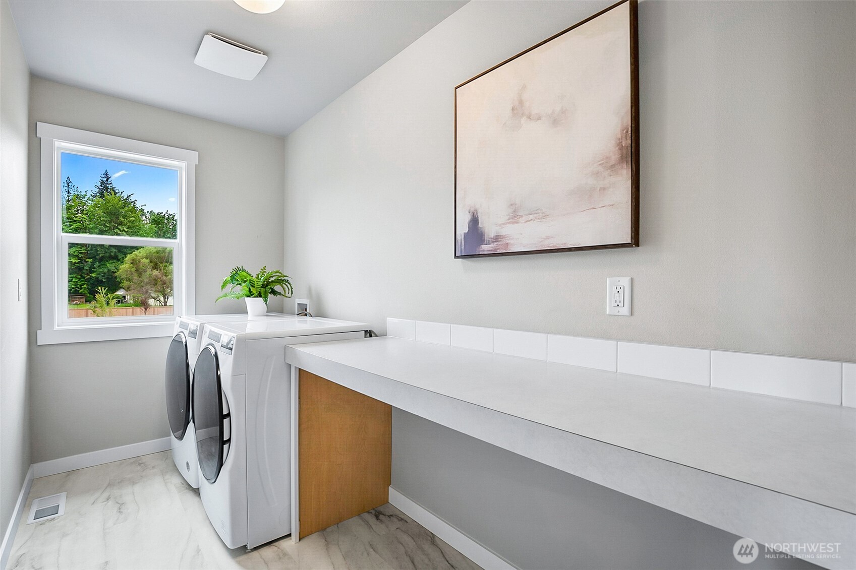 17711 11TH Avenue NE