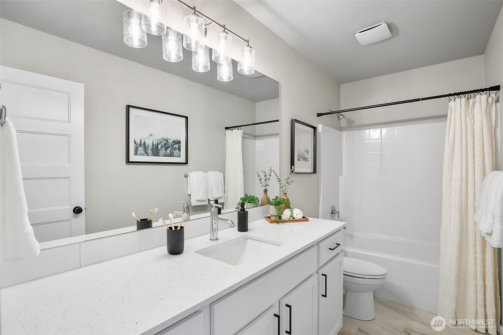 17711 11TH Avenue NE