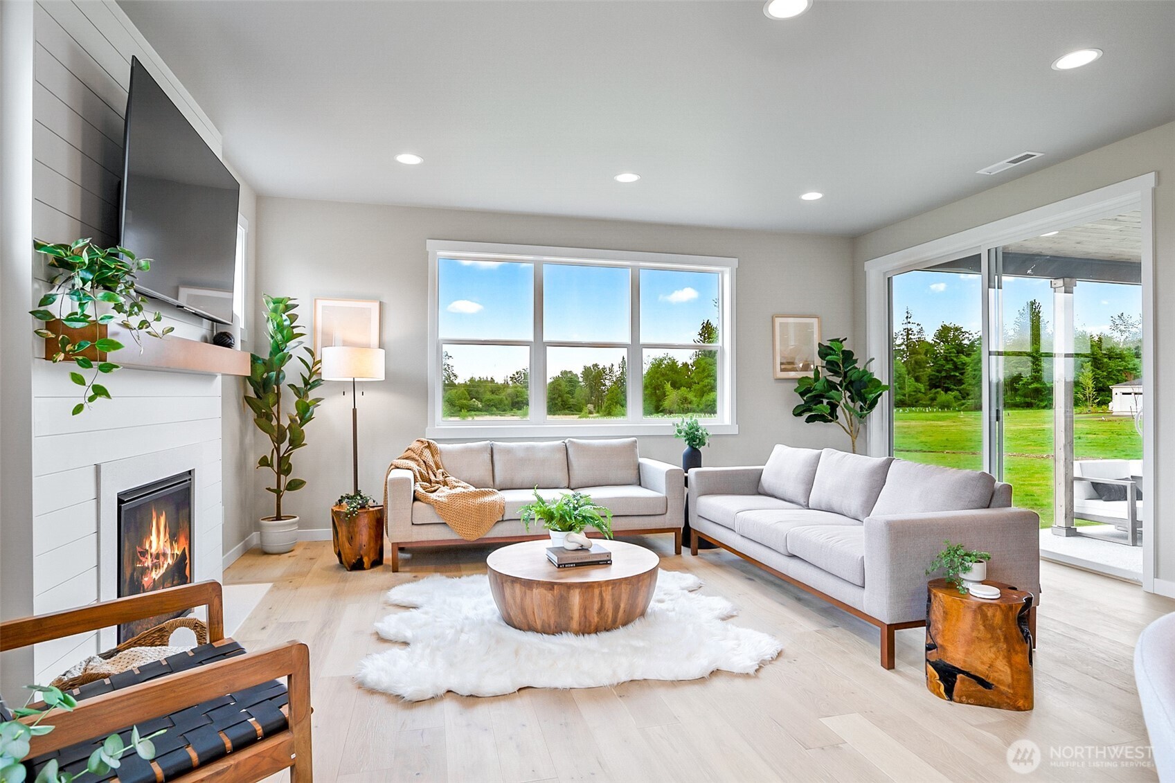 17711 11TH Avenue NE