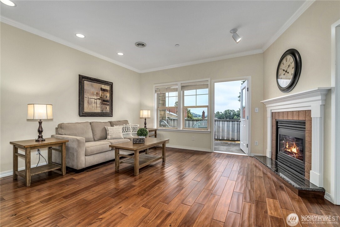 1020 1st Street Unit: 304