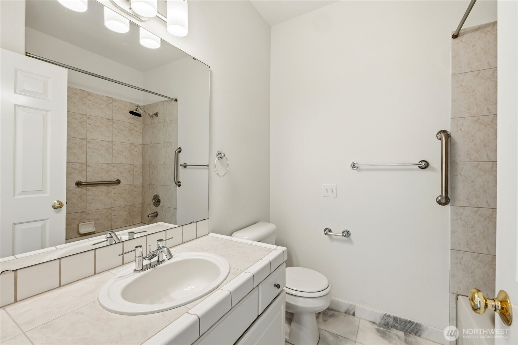 2420 Grand Avenue Unit: 303