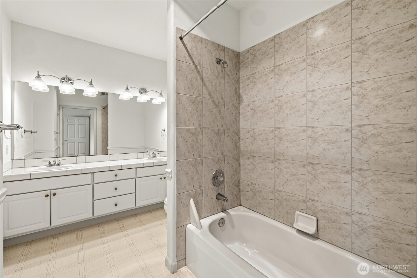 2420 Grand Avenue Unit: 303
