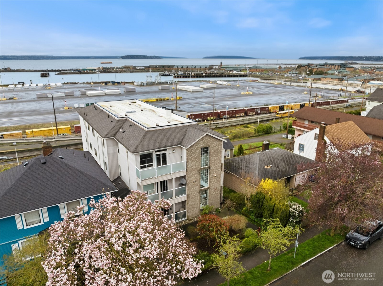 2420 Grand Avenue Unit: 303