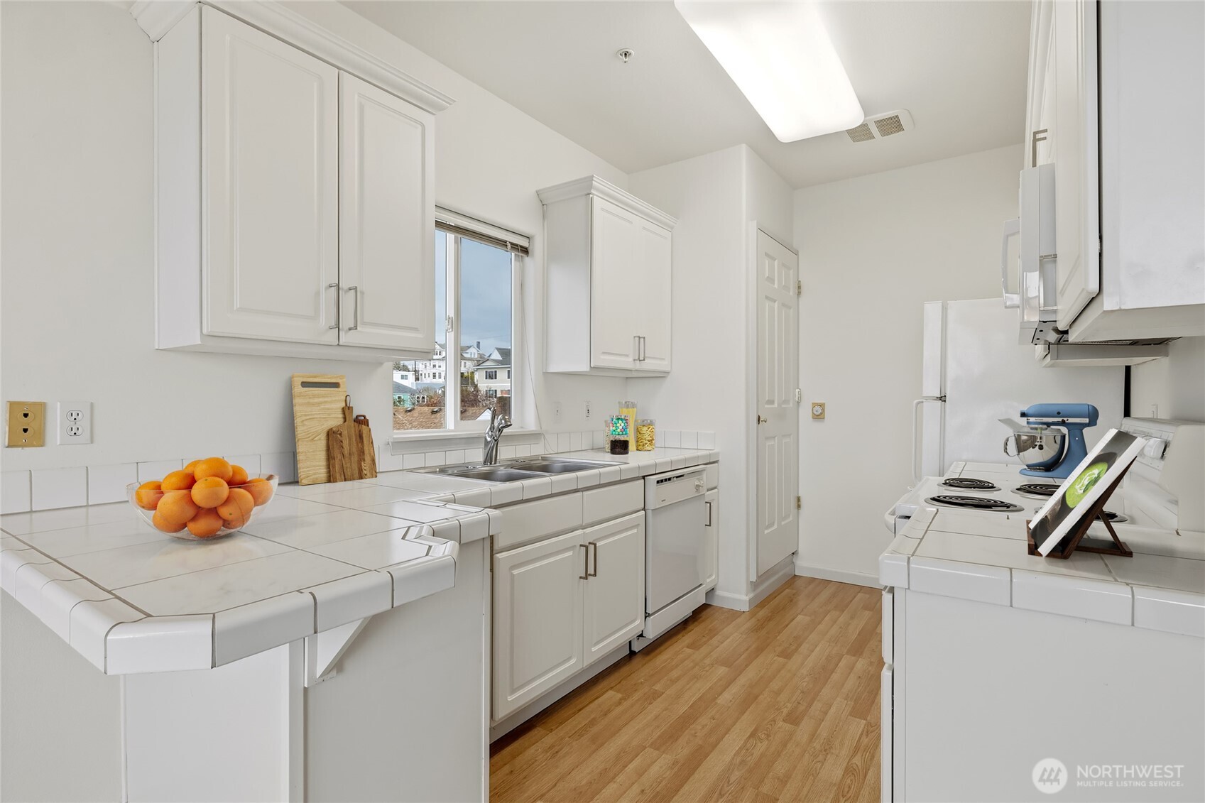 2420 Grand Avenue Unit: 303