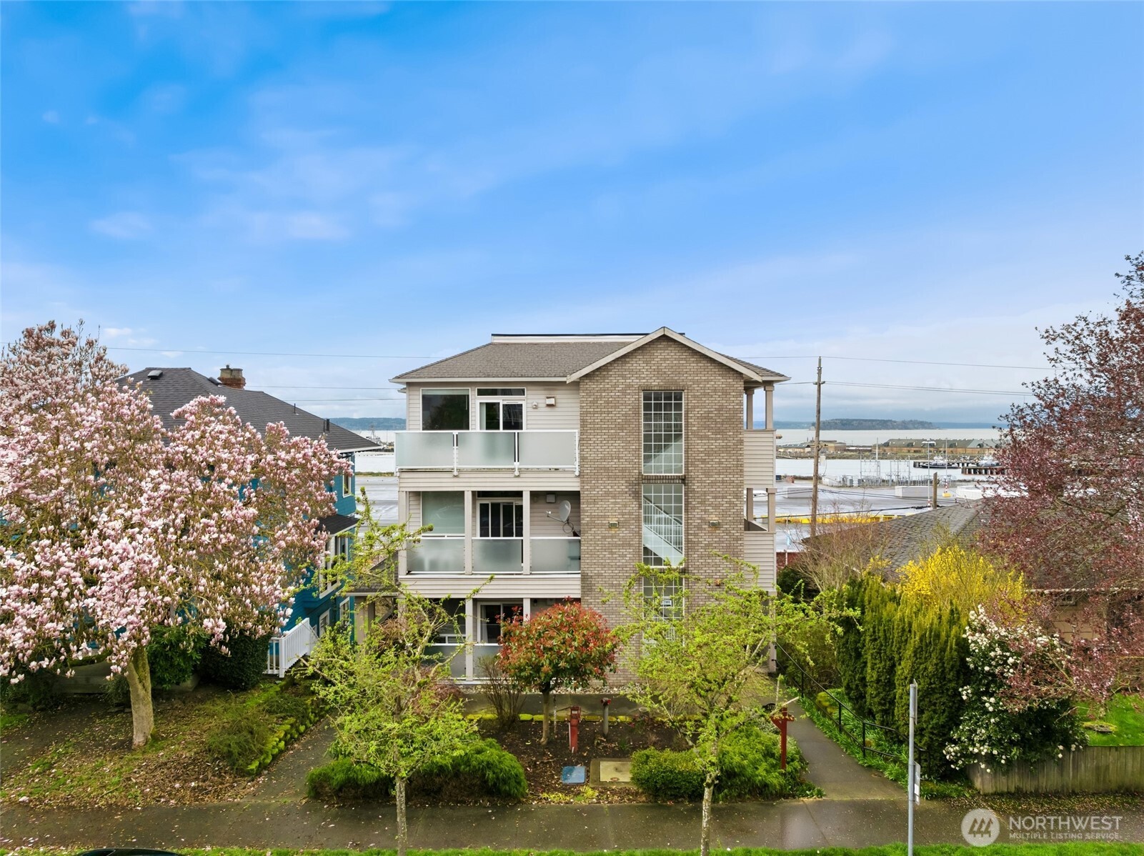 2420 Grand Avenue Unit: 303