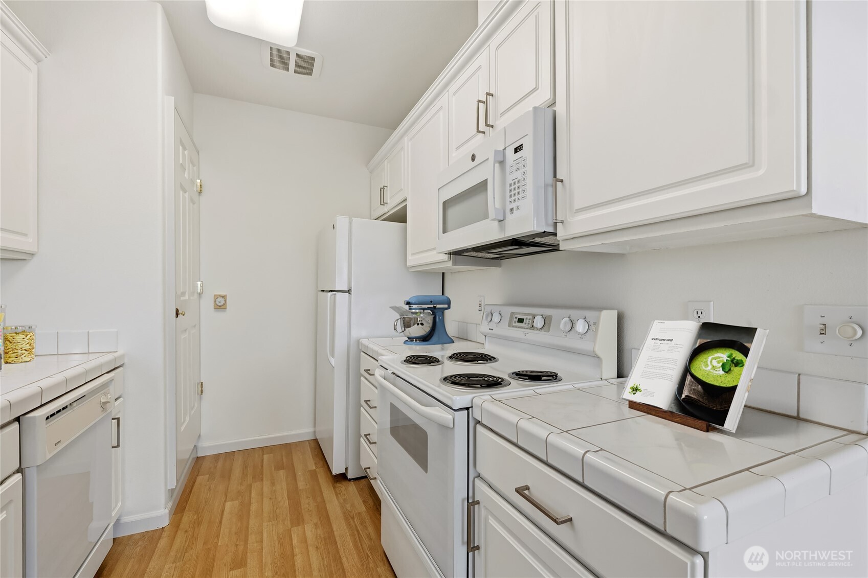 2420 Grand Avenue Unit: 303