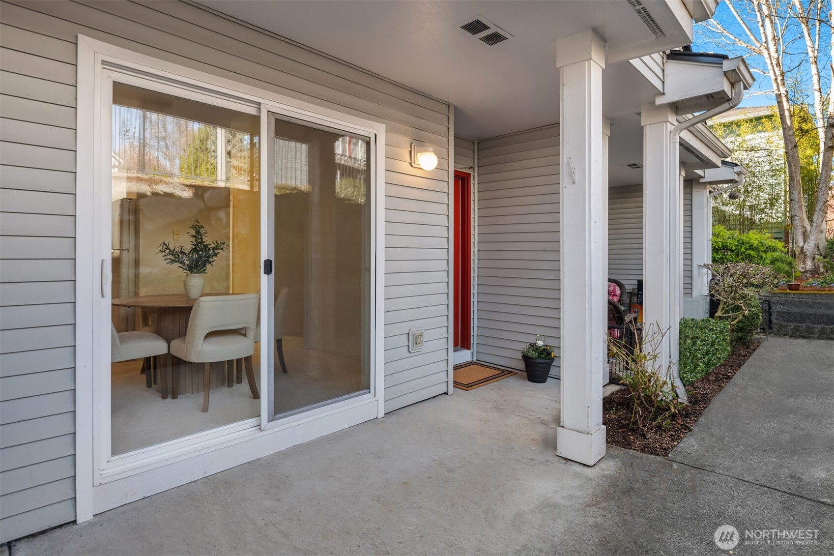 17421 1st Lane NE Unit: 104