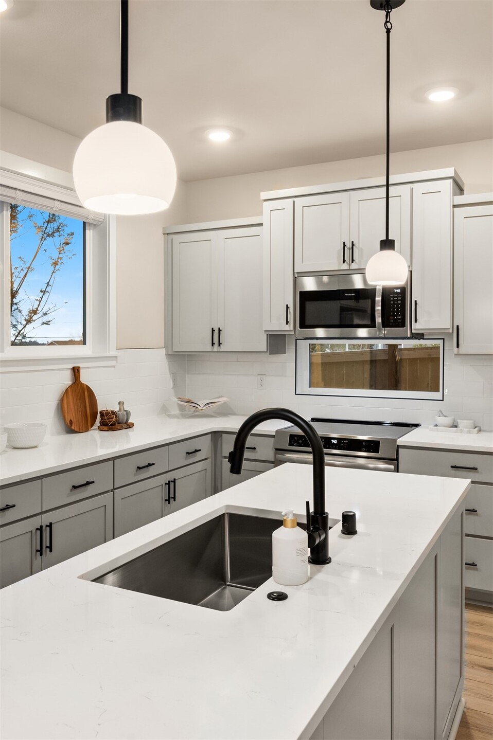28304 74th Drive NW Unit: 98
