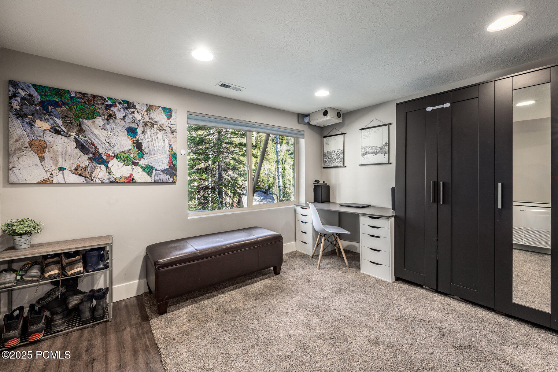 9320 E Bobcat Haven Lane